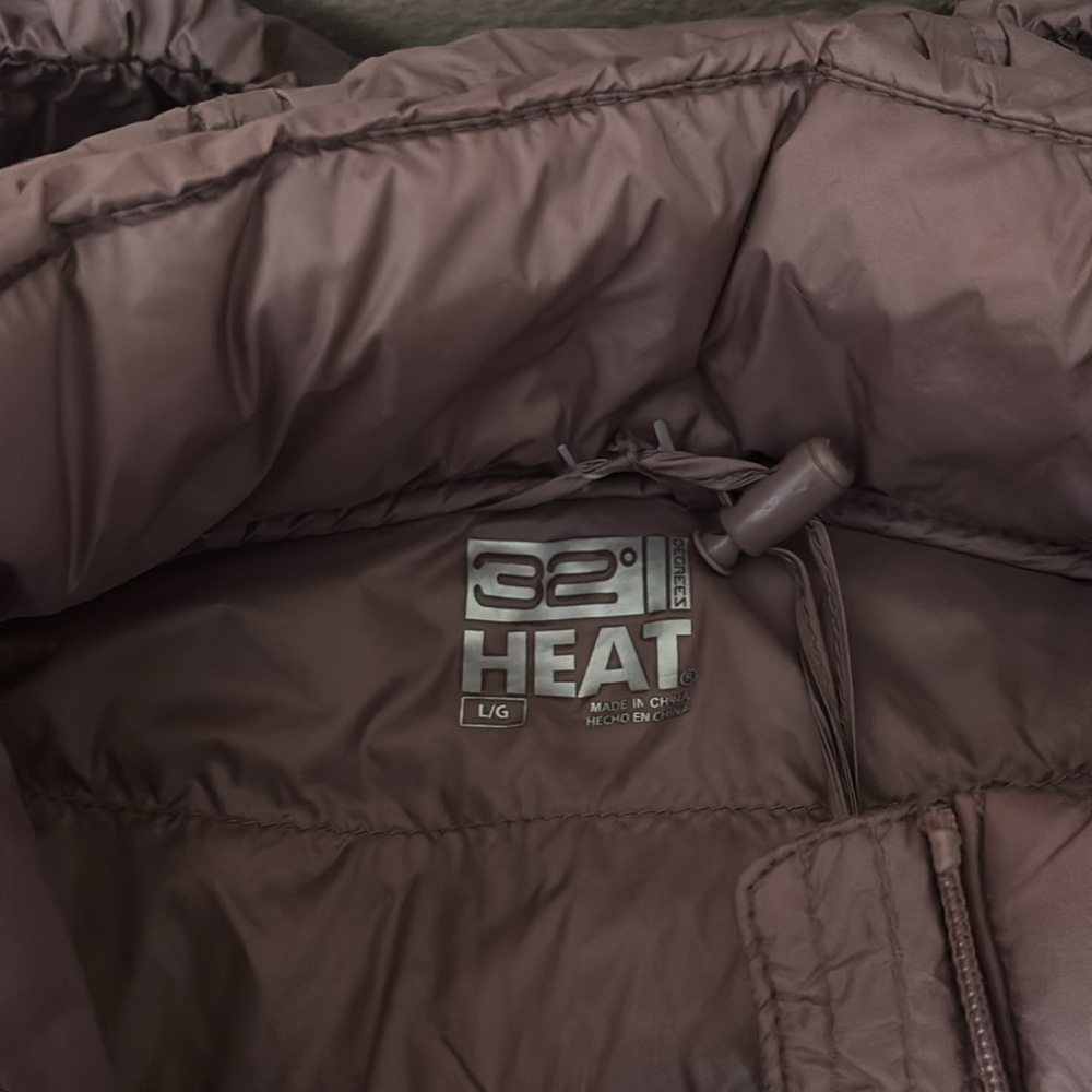 32 Degrees Women's Puffer Jacket in Mauve - Picture 2 of 3